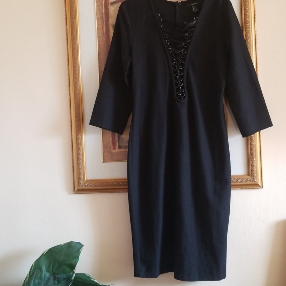 FOREVER 21 MIDI BODYCON FRONT LACE UP DRESS SIZE L - Picture 4 of 5